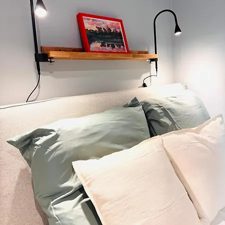 Buckaunest - Boxspringbett, Smart-tv, Voll Ausgestattet *